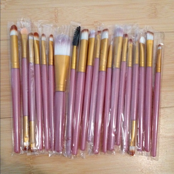 Other - 🌷🌷New 🌷🌷20pcs Makeup Brushes Set
